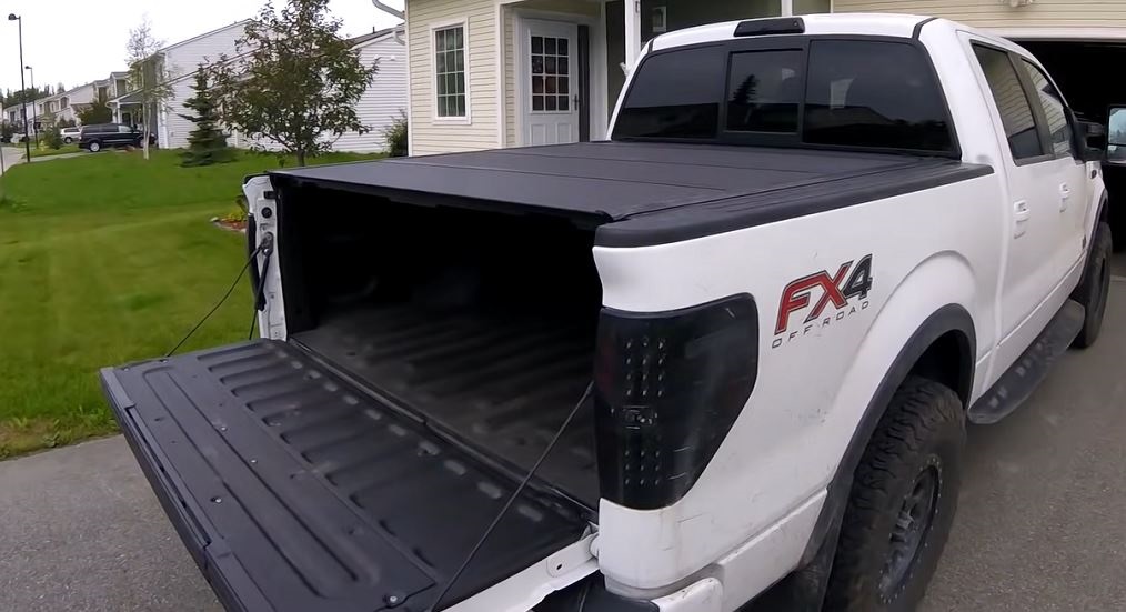 BAKFlip MX4 truck cover